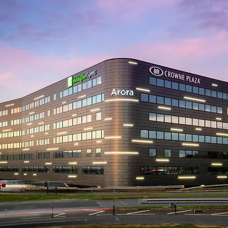Holiday Inn Express - London Heathrow T4 By Ihg-2